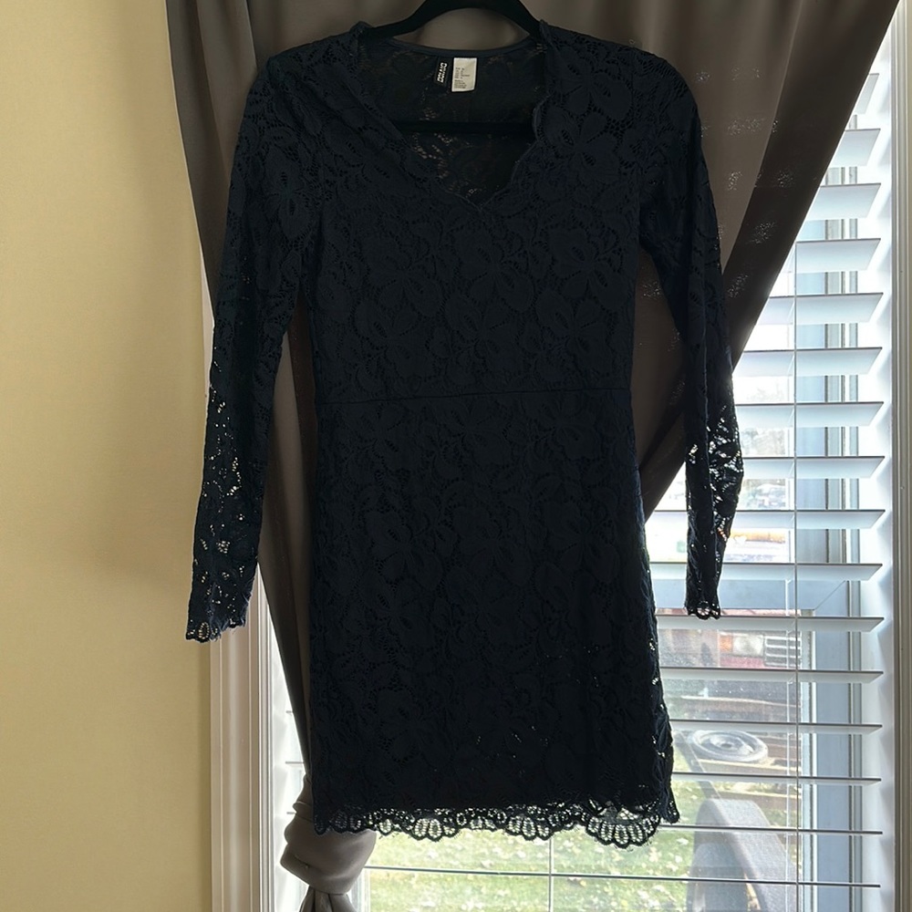 Divided by H&M Lace Dress - Size 6 - DARK BLUE